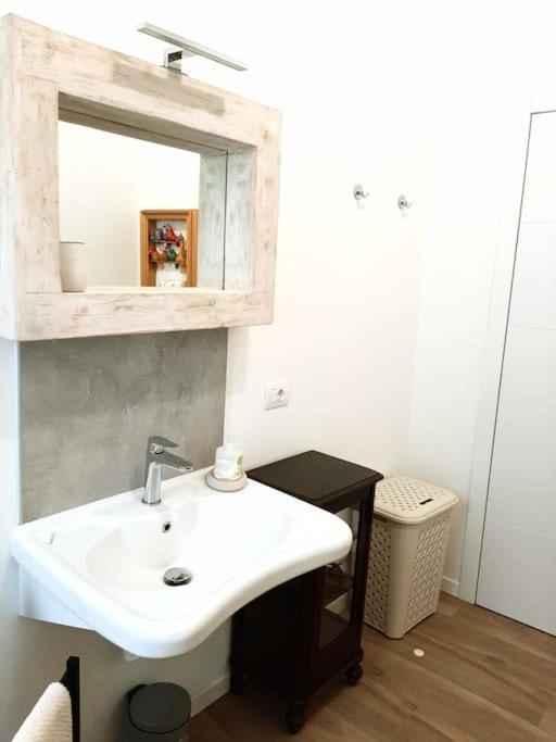 B&B Vegan La Mucca Felice - Grazioso Appartamento Nel Verde Rancio Valcuvia Extérieur photo